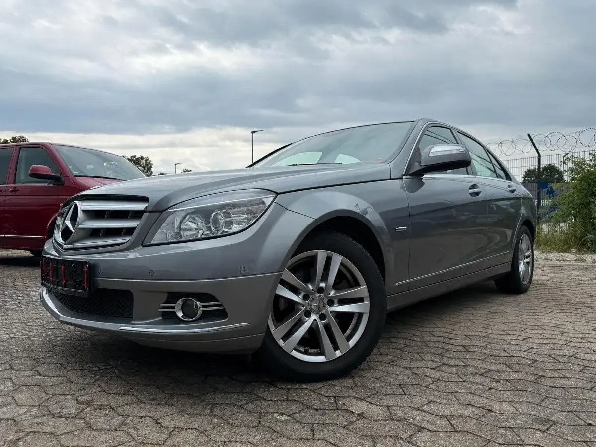 Gebraucht Mercedes C220 Avantgarde 170 PS (125 kW) 2008 Silber Limousine