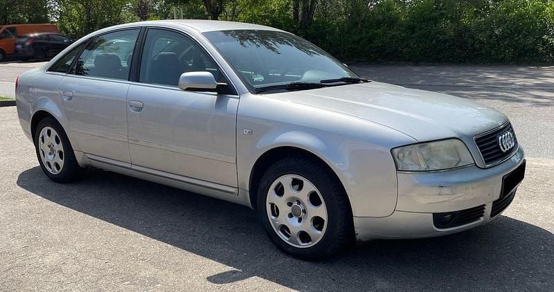 Usado Audi A6 150 HP (110 kW) 2003 Prateado Sedan