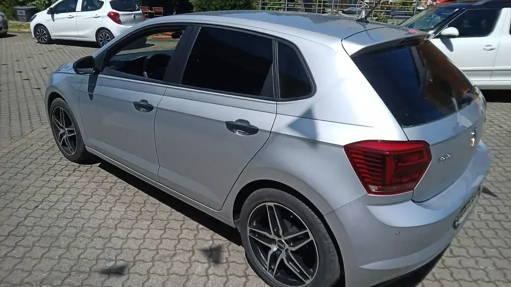 Gebraucht VW Polo Trendline 80 PS (58 kW) 2019 Silber Kleinwagen