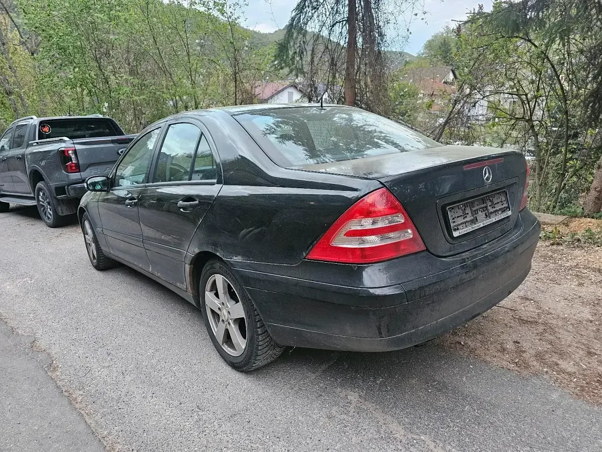 Gebraucht Mercedes C200 163 PS (119 kW) 2003 Kombi