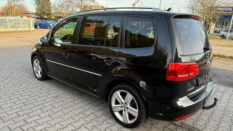 Gebraucht VW Touran Highline 177 PS (130 kW) 2015 Schwarz Van / Kleinbus