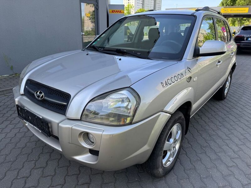 Silber Gebraucht 2007 Hyundai Tucson GLS SUV | 2.999 € (Guter Preis) - Bild 1/4