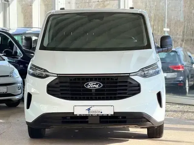 Occasion Ford Transit Custom 140 ch (102 kW) 2024 Andere Berline