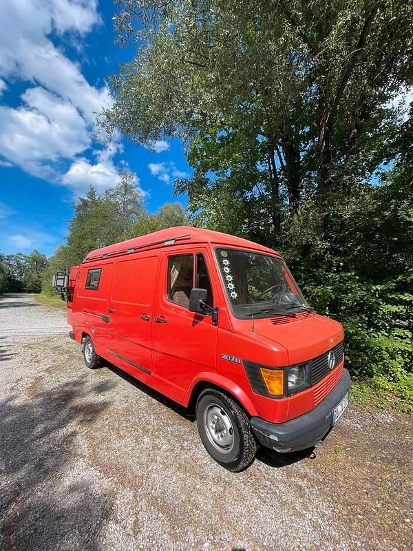 Gebraucht Mercedes T1 75 PS (55 kW) 1983 Rot Van