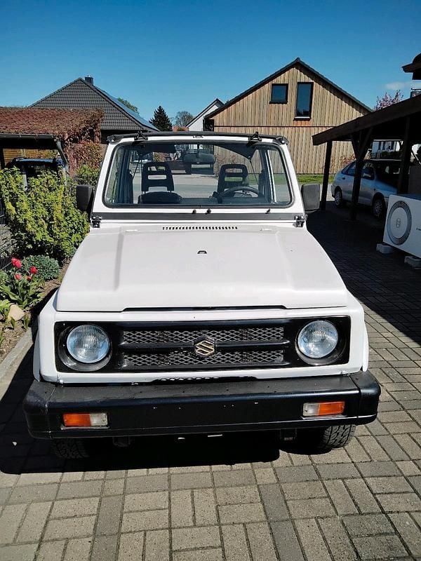 Second-hand Suzuki Samurai 70 CP (51 kW) 1996 Alb SUV