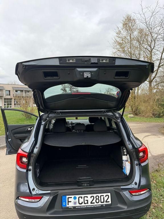 Gebraucht Renault Kadjar Equilibre 140 PS (102 kW) 2021 Grau SUV