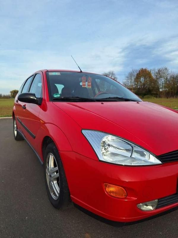 Gebraucht Ford Focus Ambiente 75 PS (55 kW) 1999 Rot Kombi