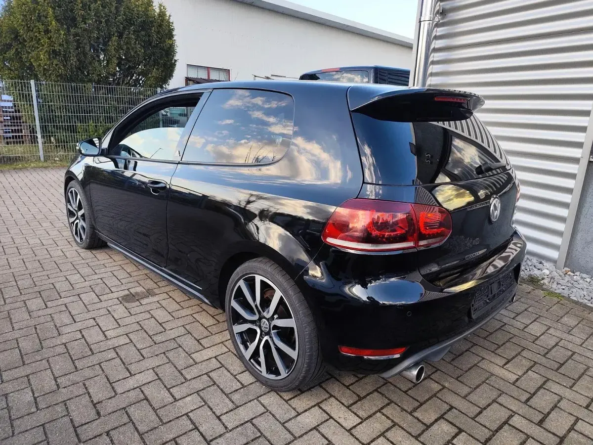 Używany VW Golf GTI 211 KM (155 kW) 2012 Czarny Coupe