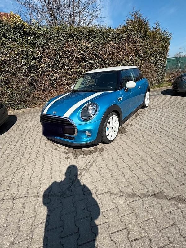 Second-hand Mini Cooper 136 CP (100 kW) 2018 Albastru Hatchback