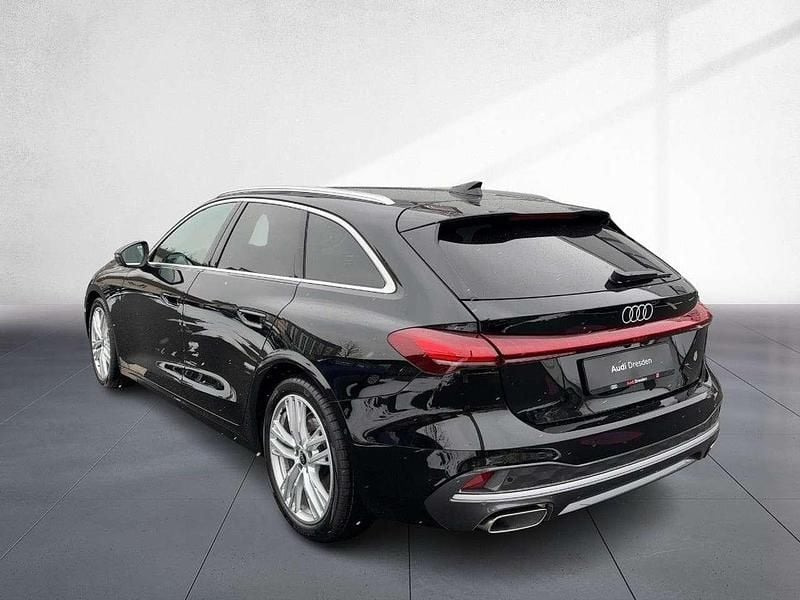 Neu Audi A5 Sport 150 PS (110 kW) 2025 Mythosschwarz metallic Coupé