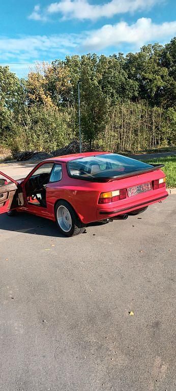 Rot Gebraucht 1976 Porsche 924 Coupé | 11.111 € - Bild 1/4