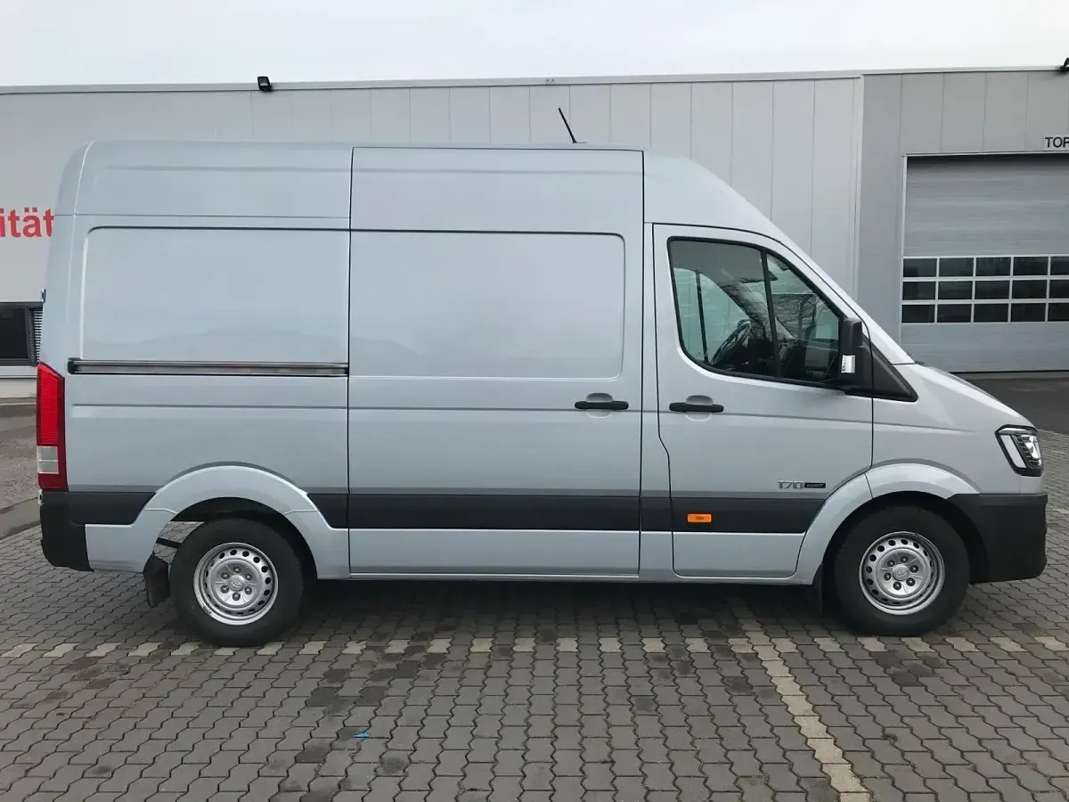 Gebraucht Hyundai H 350 170 PS (125 kW) 2018 Silber Van
