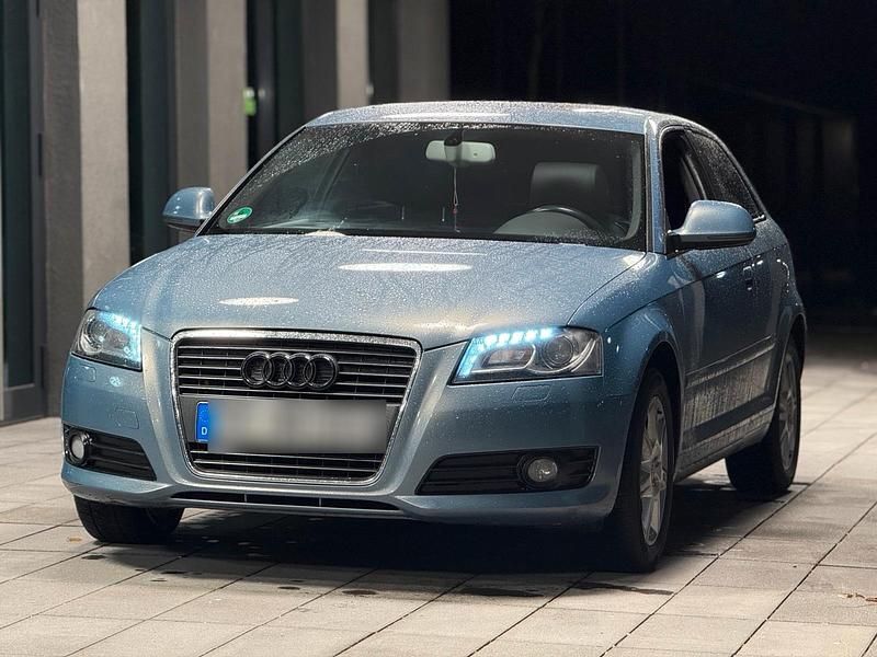 Blau Gebraucht 2009 Audi A3 Ambiente Coupé | 4.500 € (Fairer Preis) - Bild 1/4