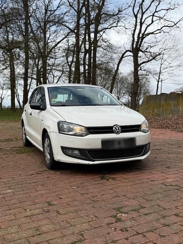 Gebraucht VW Polo 74 PS (54 kW) 2009 Weiß Kleinwagen