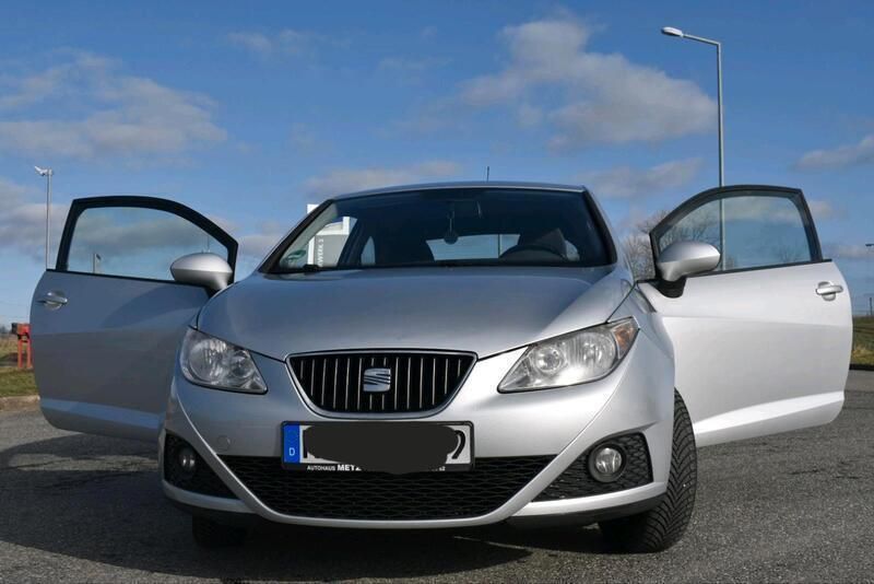 Silber Gebraucht 2011 Seat Ibiza Kleinwagen | 2.300 € (Guter Preis) - Bild 1/4