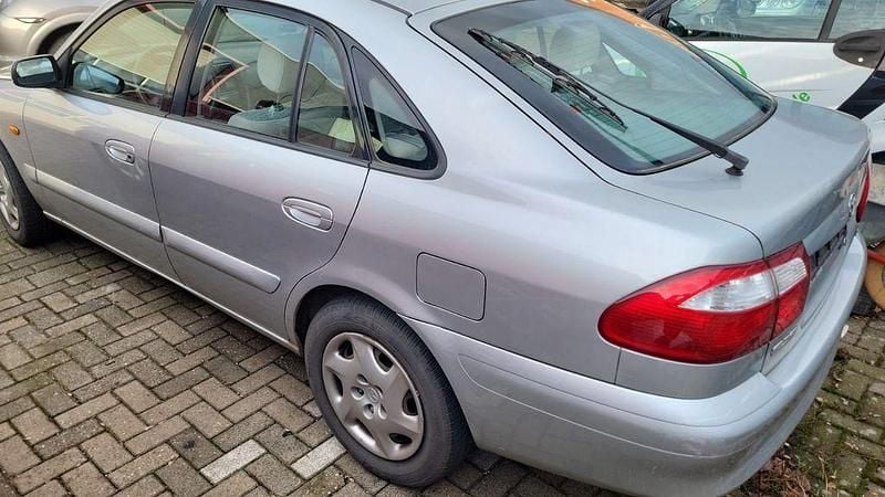 Gebraucht Mazda 626 Comfort 101 PS (74 kW) 2000 Silber Limousine