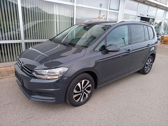 Gebraucht VW Touran Active 150 PS (110 kW) 2021 Uranograu Van / Kleinbus