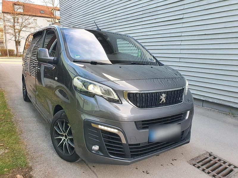 Gebraucht Peugeot Expert 177 PS (130 kW) 2018 Grau Van