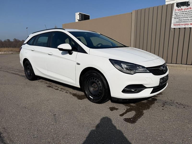 Gebraucht Opel Astra Basis 122 PS (89 kW) 2020 Weiß Kombi