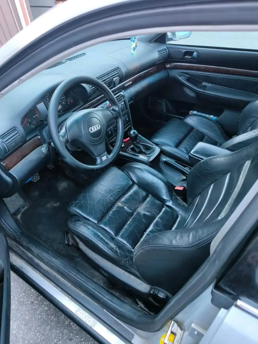 Gebraucht Audi A4 163 PS (119 kW) 2000 Silber Kombi