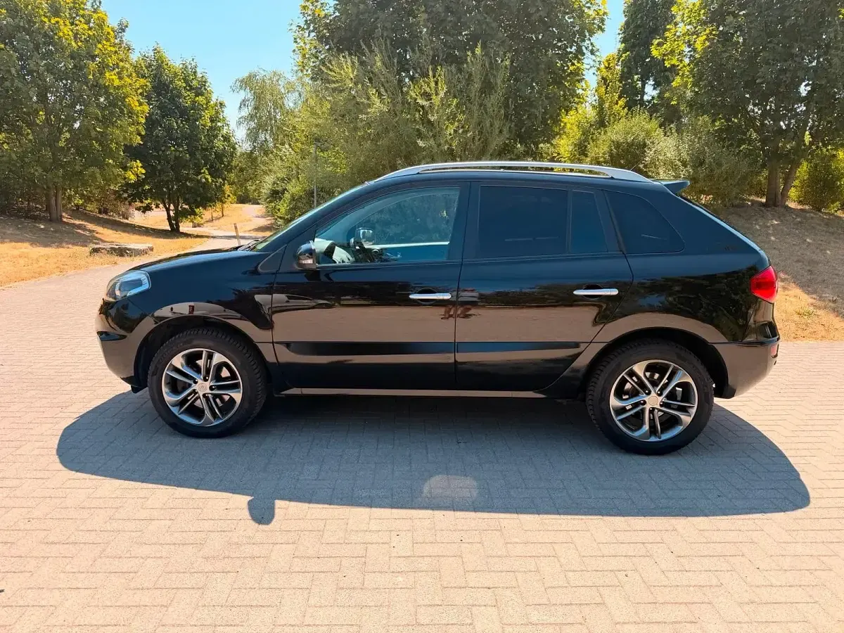 Gebraucht Renault Koleos 173 PS (127 kW) 2012 Schwarz SUV