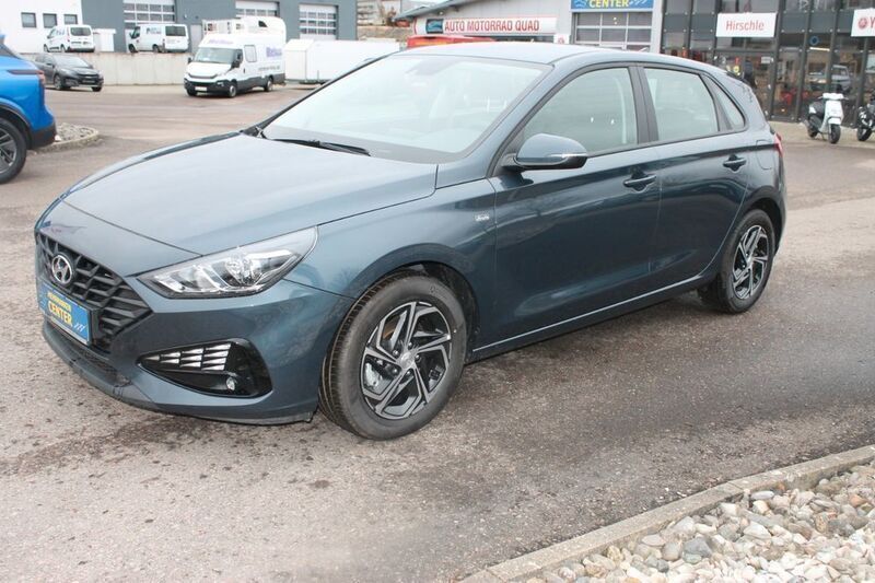 Blau Gebraucht 2022 Hyundai i30 Select Limousine | 17.890 € (Fairer Preis) - Bild 1/4