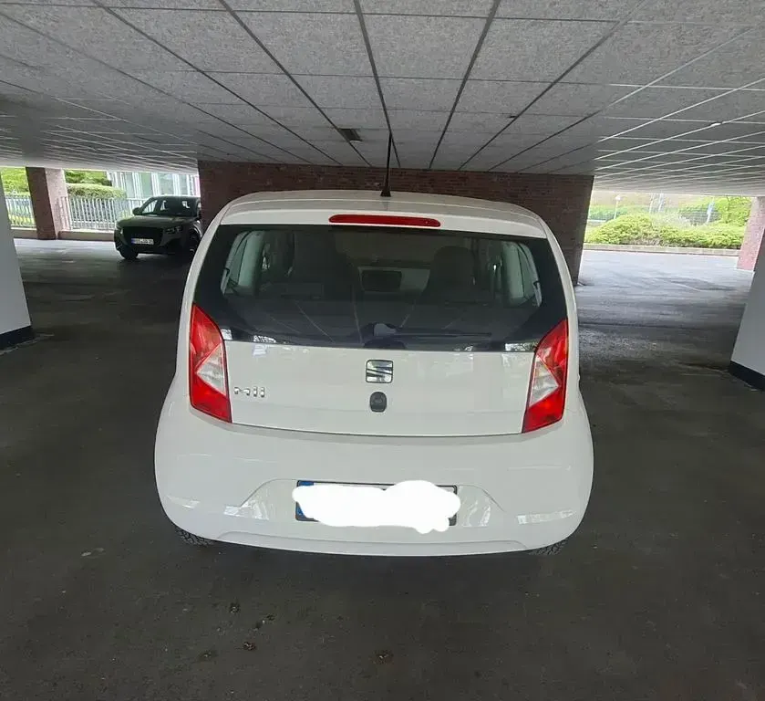 Usado Seat Mii 60 CV (44 kW) 2014 Blanco Utilitario