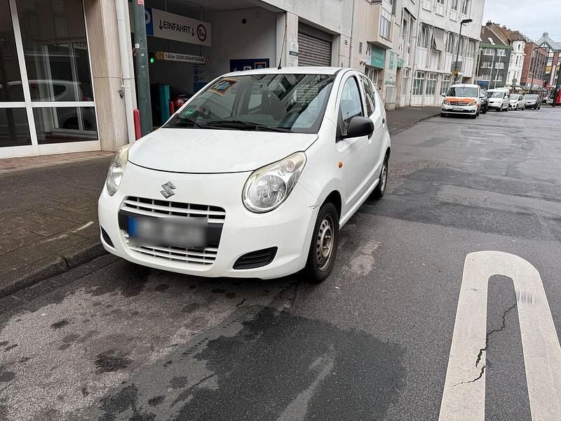 Weiß Gebraucht 2010 Suzuki Alto Kleinwagen | 2.299 € (Guter Preis) - Bild 1/4