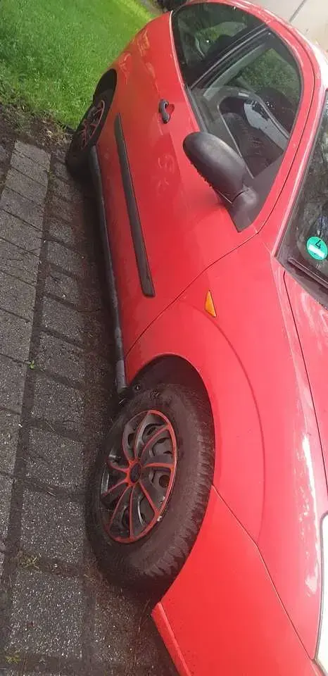 Gebraucht Ford Focus 75 PS (55 kW) 1999 Limousine