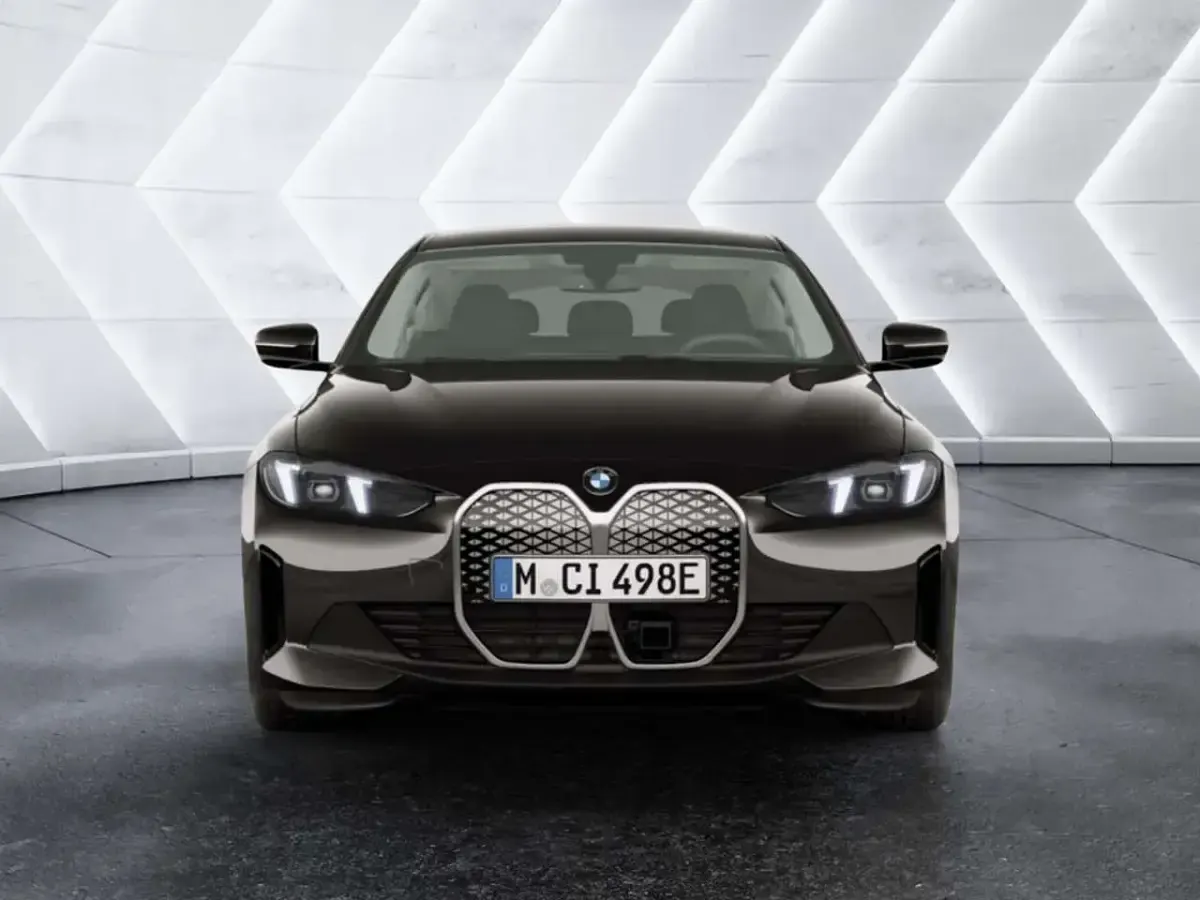 Neu BMW i4 210 kW (286 PS) 2026 Schwarz uni Limousine