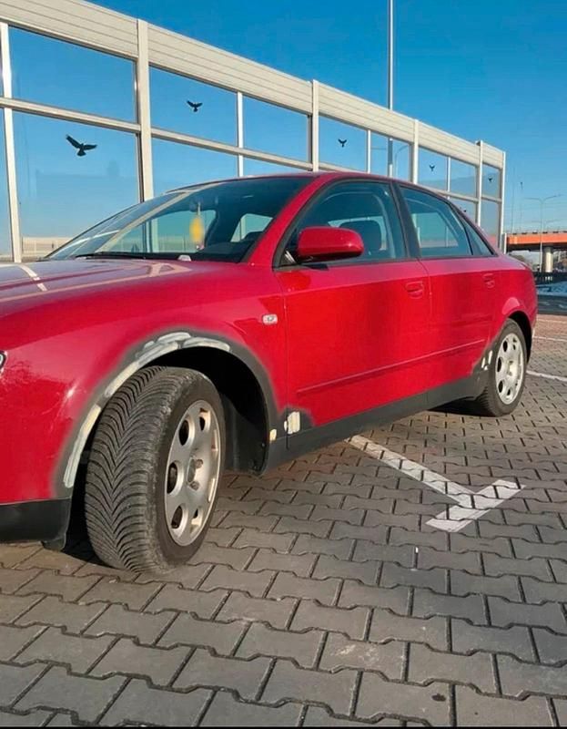Gebraucht Audi A4 163 PS (119 kW) 2002 Rot Limousine