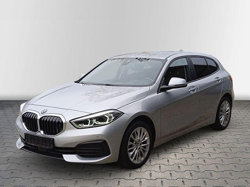 Gebraucht BMW 118 Advantage 150 PS (110 kW) 2021 Silber Kleinwagen