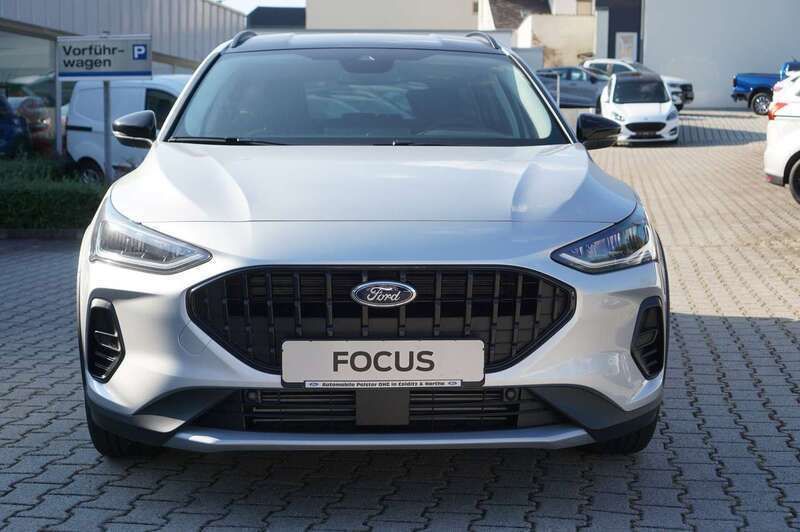 Gebraucht Ford Focus Active X 155 PS (114 kW) 2024 Moondustsilber metallic Kombi