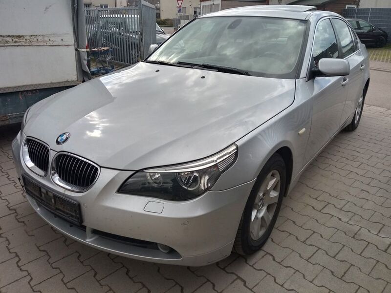 Silber Gebraucht 2006 BMW 523 Comfort Edition Limousine | 6.985 € (Guter Preis) - Bild 1/4