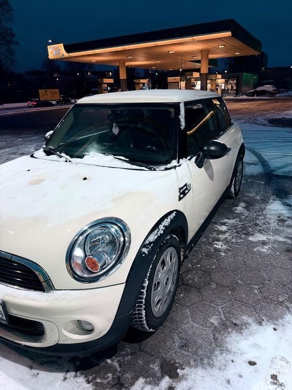 Gebraucht Mini ONE 75 PS (55 kW) 2011 Weiß Kleinwagen