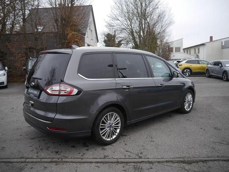Gebraucht Ford Galaxy Titanium 241 PS (177 kW) 2020 Grau Van / Kleinbus