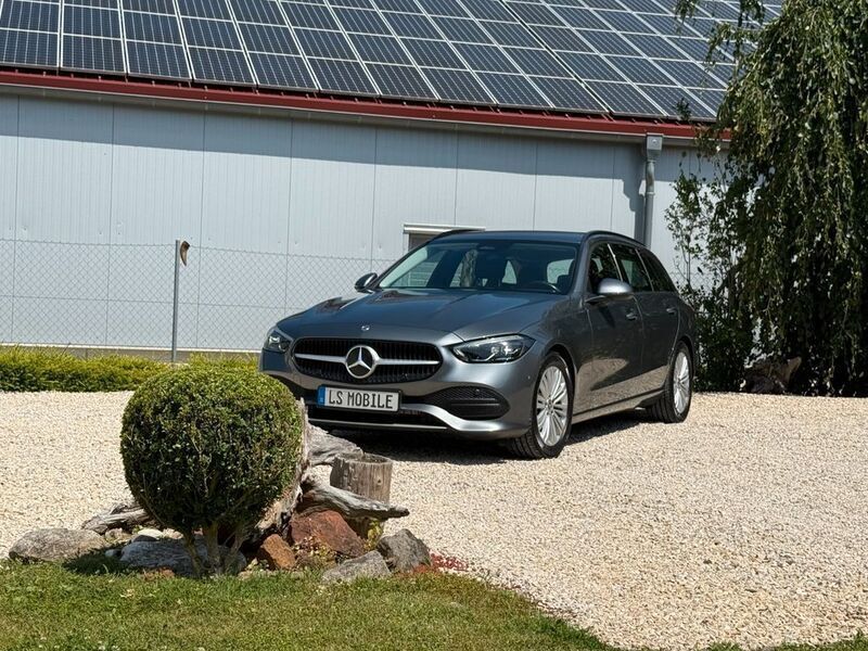 Selenitgrau metalliclack Gebraucht 2022 Mercedes C200 Kombi | 23.900 € (Superpreis) - Bild 1/4