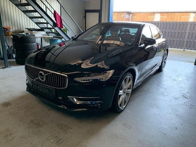 Schwarz Gebraucht 2016 Volvo S90 Inscription Limousine | 22.990 € (Fairer Preis) - Bild 1/1