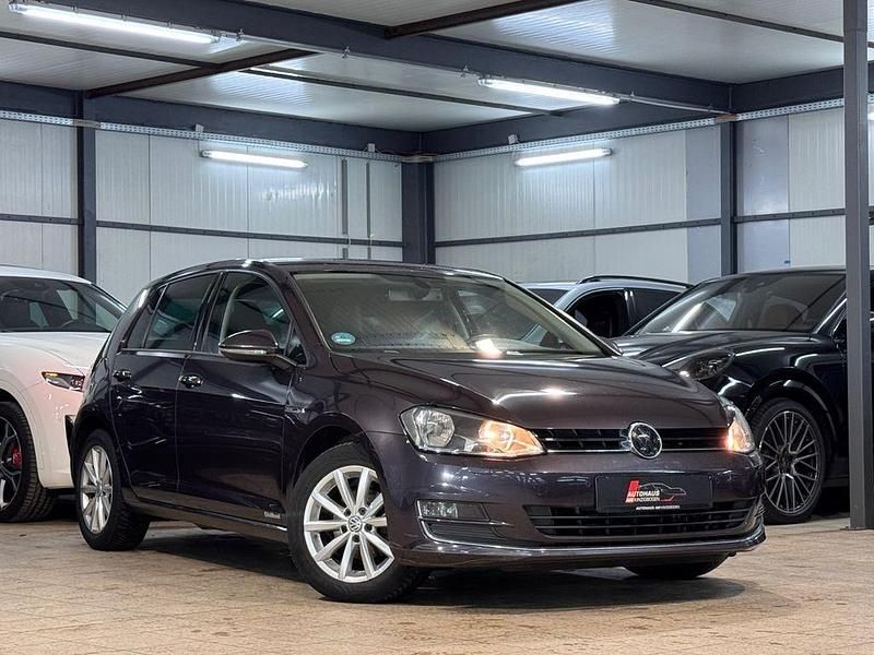 Gebraucht VW Golf VII LOUNGE 86 PS (63 kW) 2015 Grau Limousine