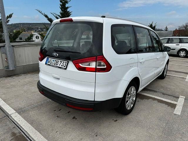 Gebraucht Ford Galaxy Trend 145 PS (106 kW) 2011 Weiß Van / Kleinbus