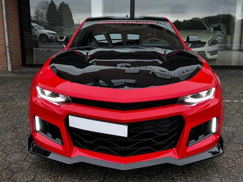 Gebraucht Chevrolet Camaro 275 PS (202 kW) 2023 Rot Coupé