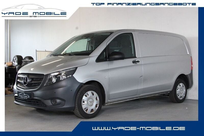 Silber Gebraucht 2019 Mercedes Vito Van / Kleinbus | 19.950 € (Etwas zu teuer) - Bild 1/4