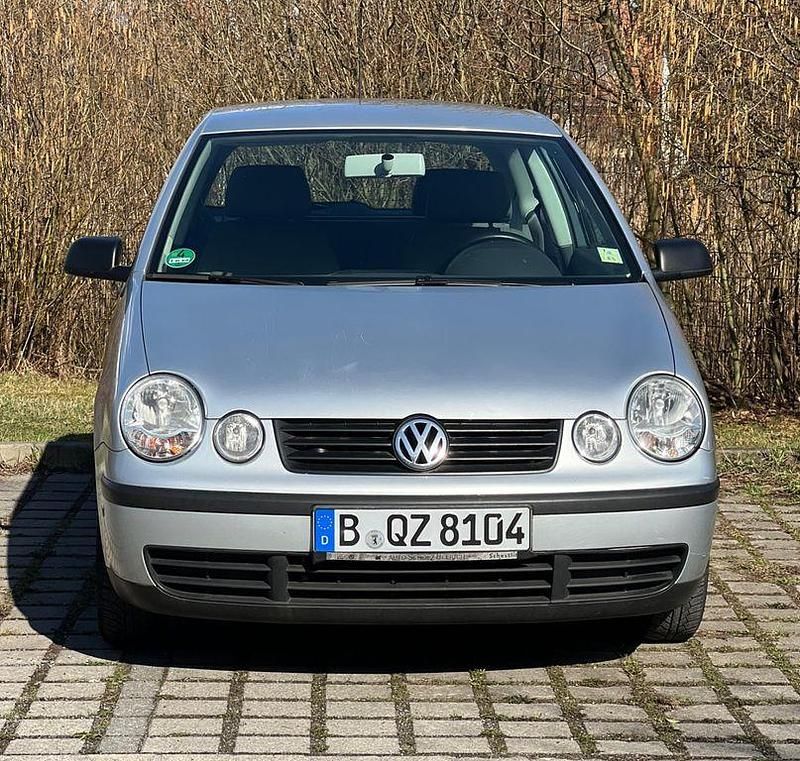 Gebraucht VW Polo 65 PS (47 kW) 2002 Silber Limousine