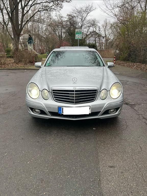 Gebraucht Mercedes E280 Elegance 231 PS (169 kW) 2008 Grau Limousine