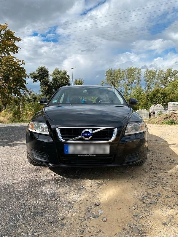 Schwarz Gebraucht 2010 Volvo V50 Kombi | 3.500 € (Fairer Preis) - Bild 1/4