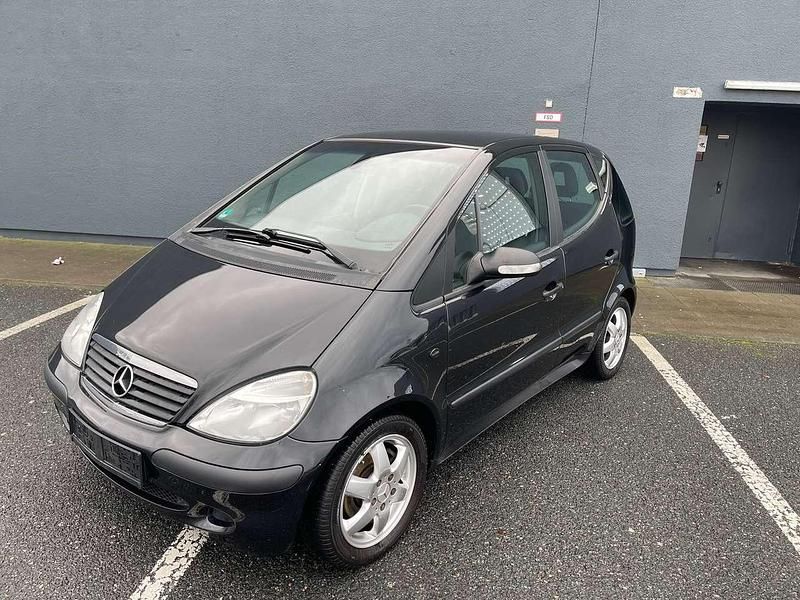 Schwarz Gebraucht 2003 Mercedes A140 Classic Limousine | 1.999 € (Fairer Preis) - Bild 1/4