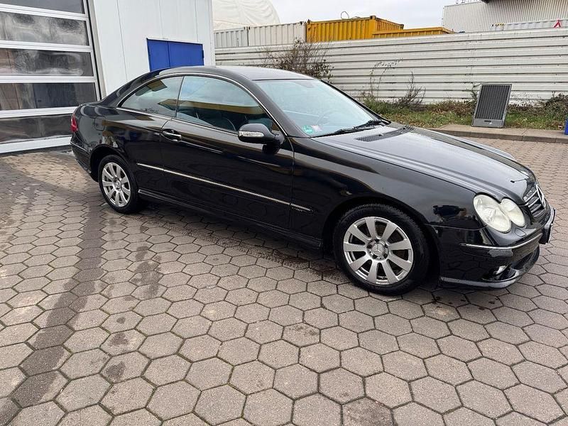 Schwarz Gebraucht 2008 Mercedes CLK270 Coupé | 3.333 € (Superpreis) - Bild 1/4