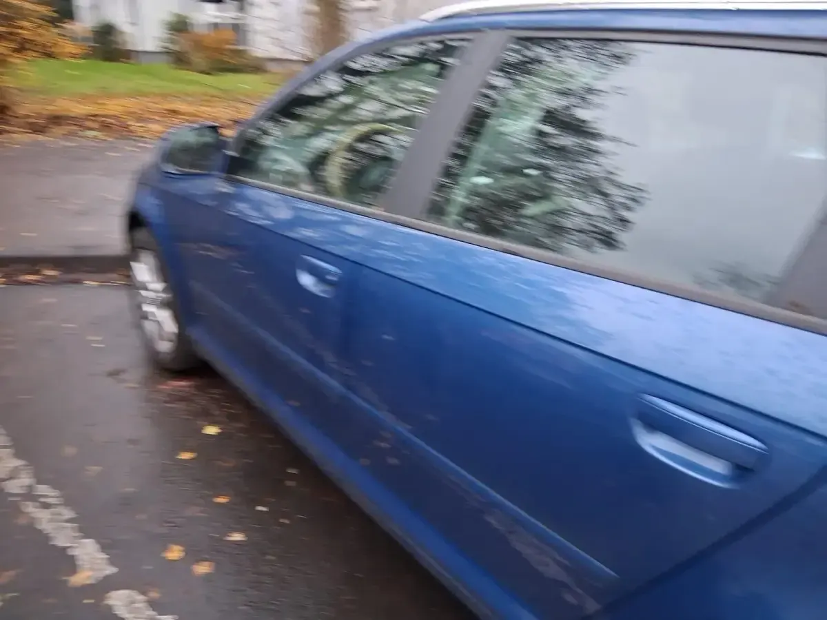 Gebraucht Audi A3 Ambiente 102 PS (75 kW) 2009 Blau Kleinwagen