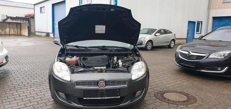 Grau Gebraucht 2008 Fiat Bravo Kleinwagen | 990 € (Superpreis) - Bild 1/4