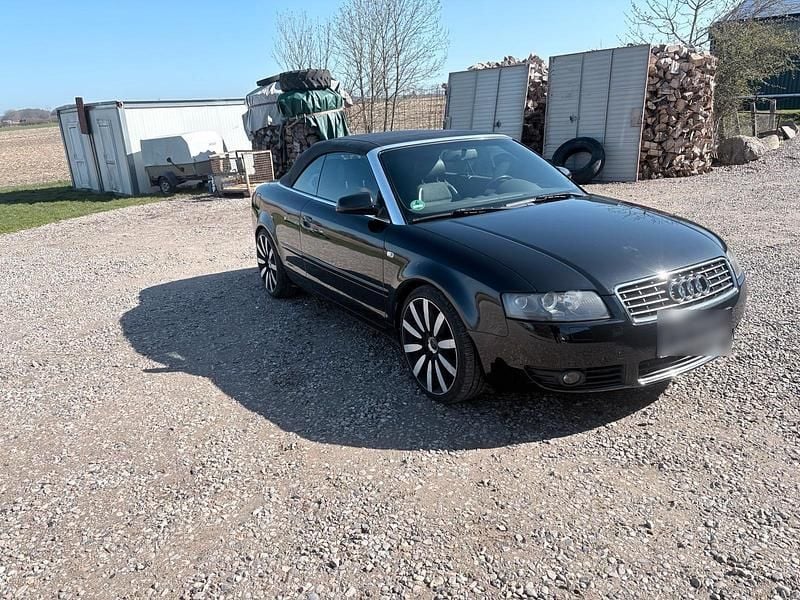 Gebraucht Audi A4 Cabriolet 163 PS (119 kW) 2004 Schwarz Cabrio